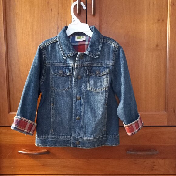 LIKE NEW, Crazy 8 Denim jacket for toddler, size 4T. - Picture 1 of 10